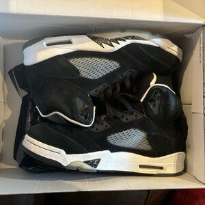 Jordan 5 Retro
Oreo (2013)